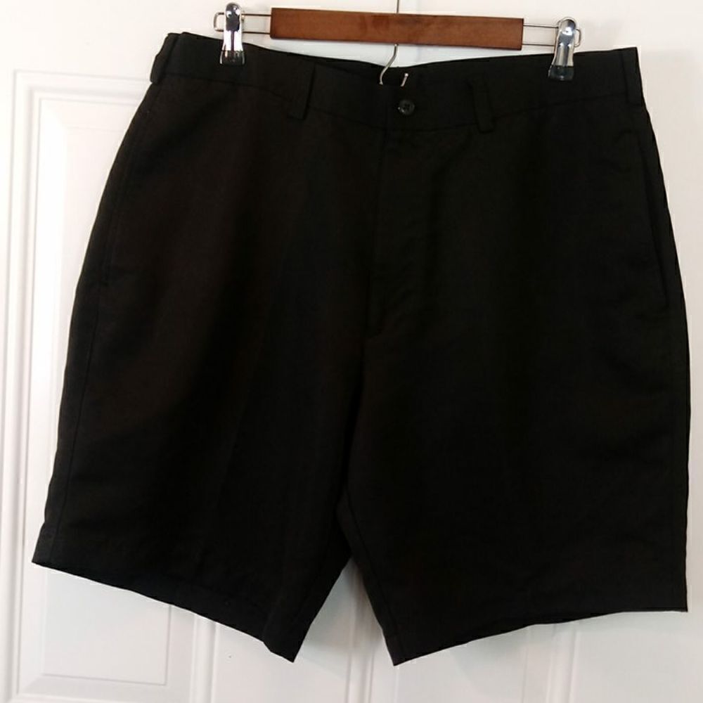 Roundtree and Yorke black 4 pocket shorts